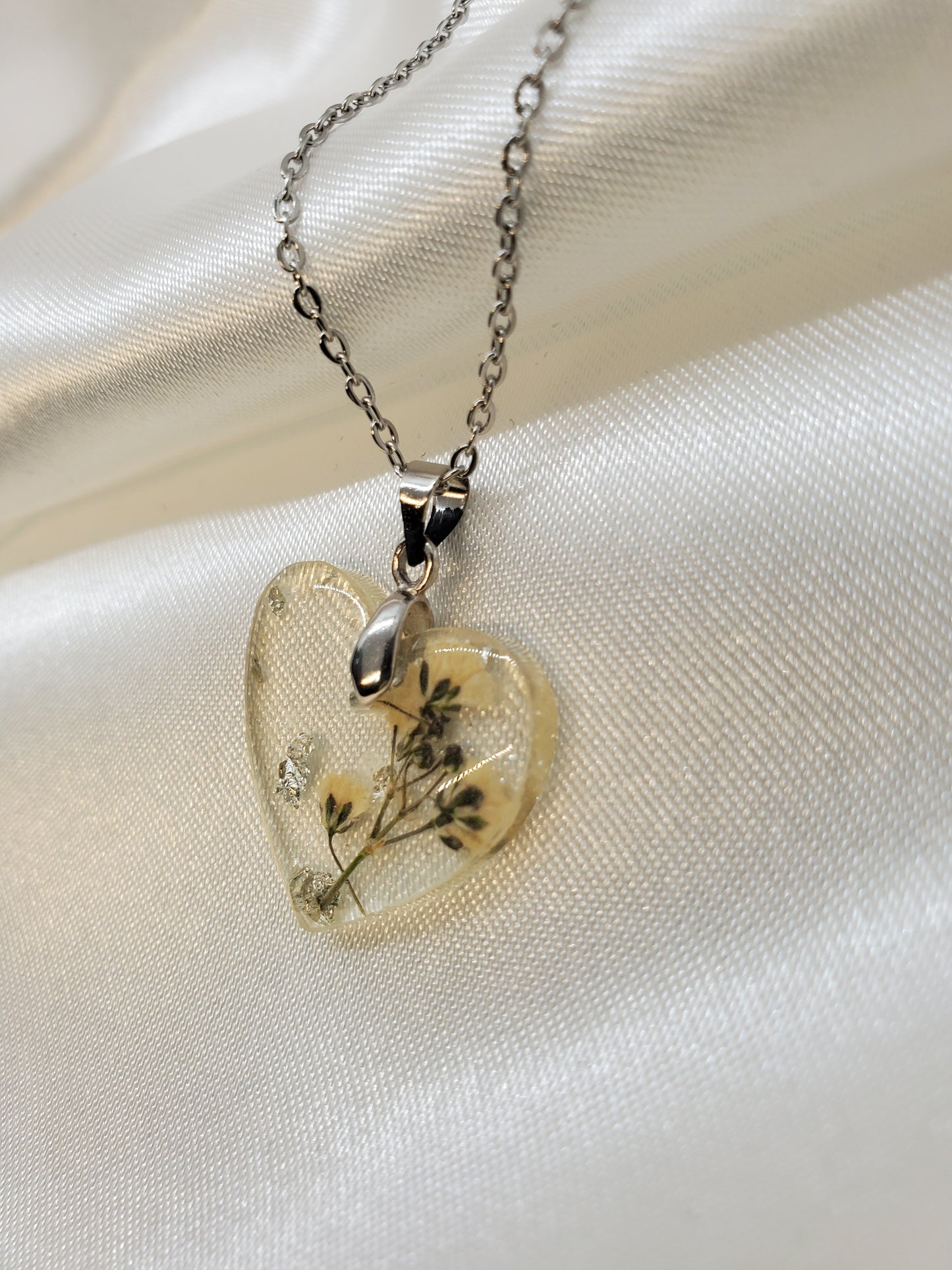 White Baby's Breath Necklace in Resin Epoxy